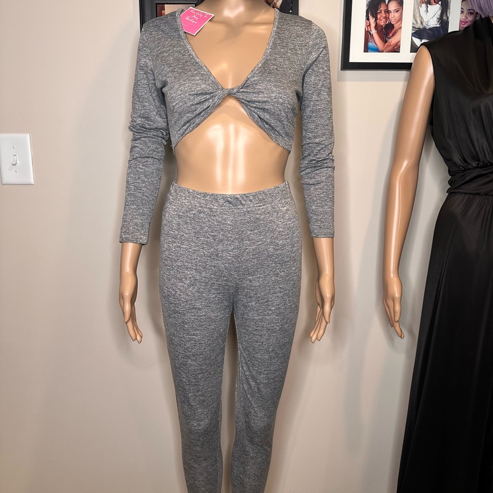 Women's Gray Twist-Front Crop Top & High-Waist Legging Set